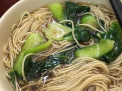 青菜焖肉面-伟记奥面馆(养育巷店)