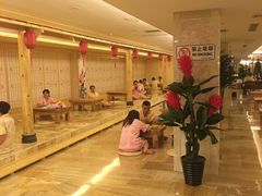 -碧中海汤泉汗蒸酒店