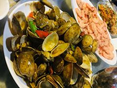 -四川小胡子海鲜(丁村万人海鲜广场店)