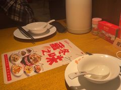 -爱碗亭·鲜炒湖南菜(壹城中心店)