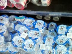 酸奶-沃尔玛购物广场(霖雨路店)