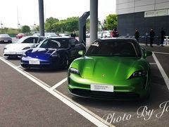 -上海保时捷体验中心