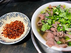 -乐山食古香跷脚牛肉