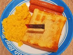 肠仔炒滑蛋配腐乳厚多士-敏华冰厅(天河城店)