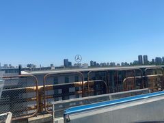 -奔驰北京极光星徽(四元桥店)