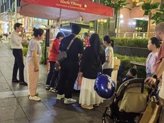 -詹爷爷乌节路街头冰淇淋