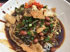 -海口骑楼小吃街