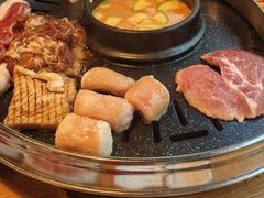 -江南猪肉商会无限续吃(弘大店)