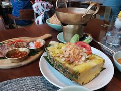 菠萝海鲜炒饭-mango tree芒果树泰国餐厅(青岛万象城店)