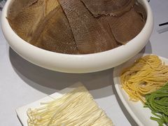-德天肥牛海鲜火锅(城西银泰店)
