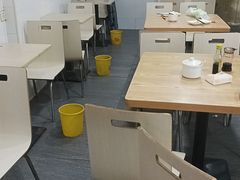 -三身人金新肠粉(丹霞店)