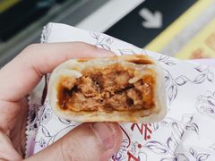 鲜肉月饼-长发西饼(临顿路店)