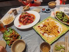 -肥肥虾庄·金牌油焖大虾(杨园滨江时代walk店)