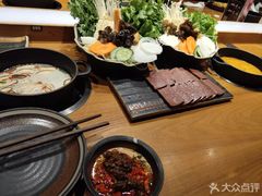 -呷哺呷哺 黄金牧场 (新中关购物中心店)