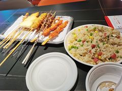 -老街烧烤(华中农业大学梧桐路步行街店)