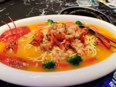 -荣誉海鲜酒楼(海湾店)
