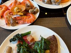 -大中华希尔顿酒店-念自助餐·嗨啤·小龙虾