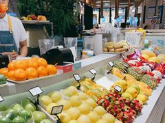 自助取餐区-每日新鲜水果吧(黄浦来福士店)