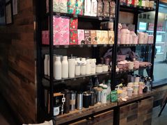 零售区-星巴克臻选(重庆大融城店)