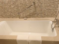 -上海浦东康桥绿地假日酒店