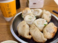 -黄阿姨锅贴大王(万航渡路店)