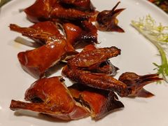 脆皮乳鸽-辣螃铠盆盆蟹大排档(海昌店)