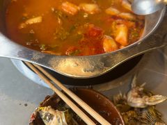 -苗阿哥酸汤牛肉火锅(体育场店)