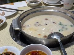 -煲大王猪肚鸡·椰子鸡火锅(红谷滩万达店)
