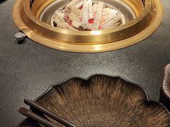-铭牛烧肉·和牛海鲜自助(高新月牙湖店)