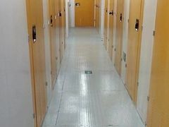 -安东易迷你自助仓储寄存仓库(顾戴路店)