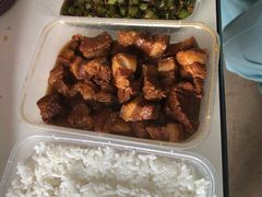 -小锅饭豆腐馆(建大店)
