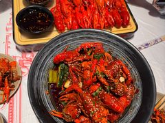 -肥肥虾庄·金牌油焖大虾(汉街SKP店)