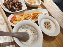 -叁煨蹄花·下饭盐帮菜(人民广场店)