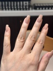 -花岐款式专研健康美甲沙龙