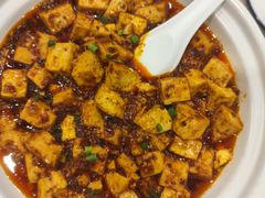 -鑫巴蜀小镇 · 水煮鱼专研店(玉桥店)
