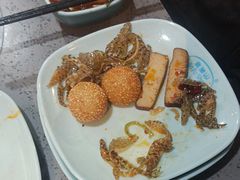 -金滏山烤肉·海鲜·火锅自助餐厅(襄阳万达店)