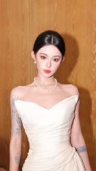 -Renee芮亦婚纱