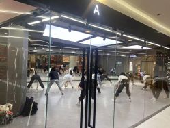 -5KM舞蹈街舞工作室