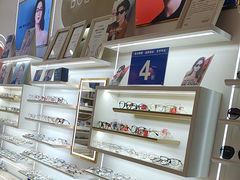 -美式眼镜·授权蔡司.依视路.尼康.豪雅.明月(南翔印象城店)
