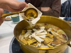 -阿鹏故事野生菌火锅(古城店)