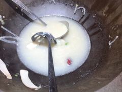 特色草帽鱼-咕嘟草帽鱼·牛奶一样的鲜鱼汤(包河万达广场创始店)