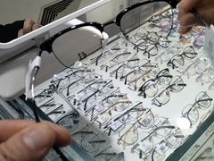 -同仁验光配镜(中心店)