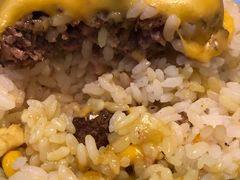 芝士牛肉汉堡咖喱饭-红小满休闲餐厅(十全街店)