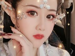 -九月鹰飞汉服摄影工作室