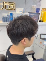 -尤司男士国潮理发馆