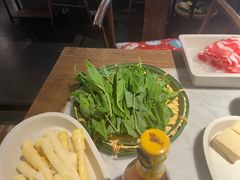 -尚尚仙·酸汤猪手·猪肚鸡火锅(华联万柳购物中心店)