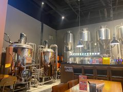 -HUZI虎滋精酿餐吧(京西大悦城店)