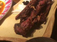馕坑烤羊排-天山醉美·新疆餐厅(富华里店)