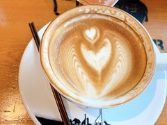 -Who乎coffee&bar
