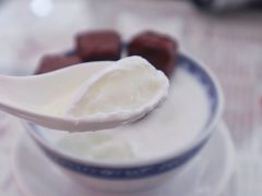 雪糕双皮奶-周大娘牛乳(旧寨古村总店)